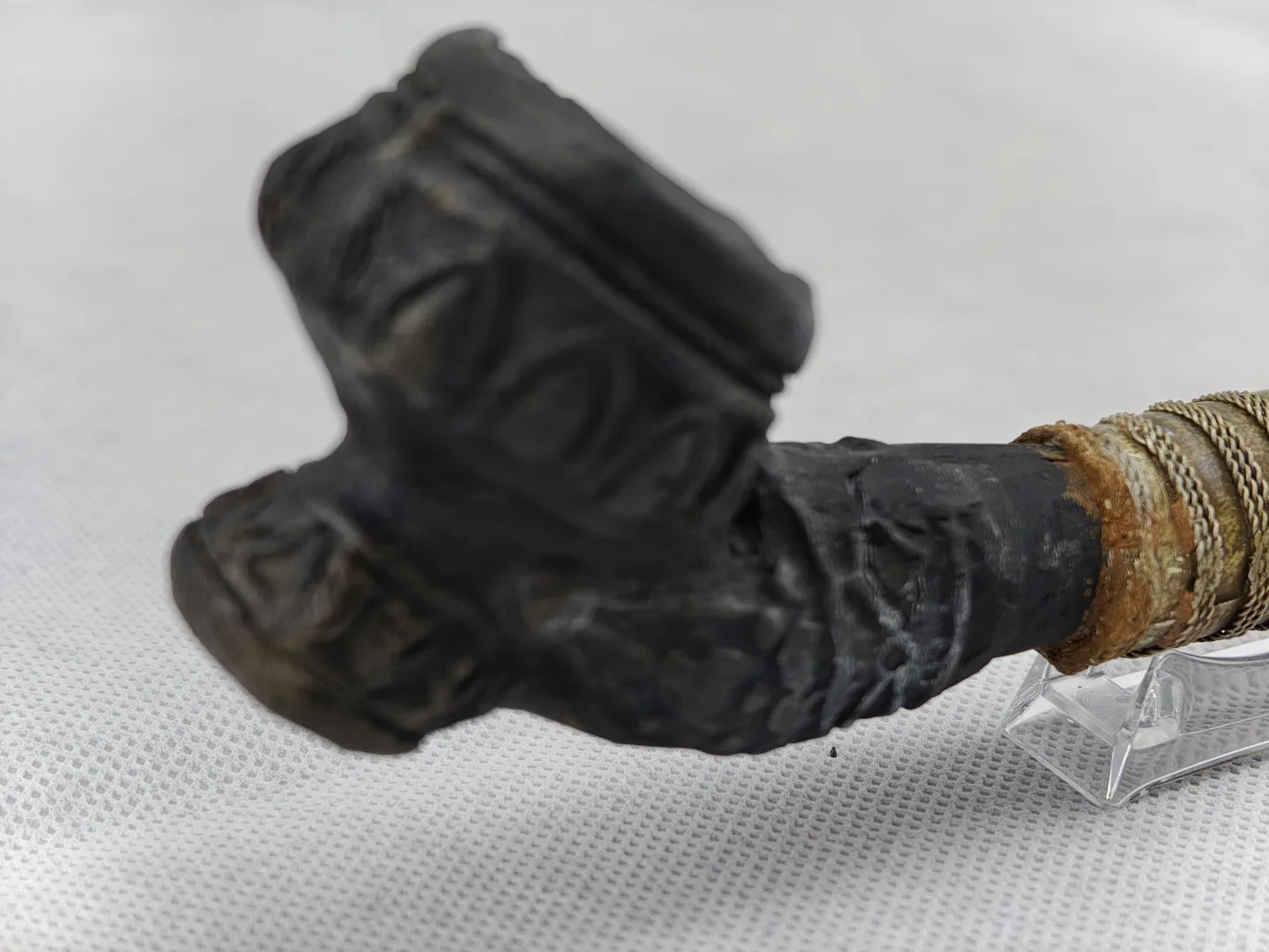 Smaller 26 cm opium pipe in terakoty and mosadze Myanmar